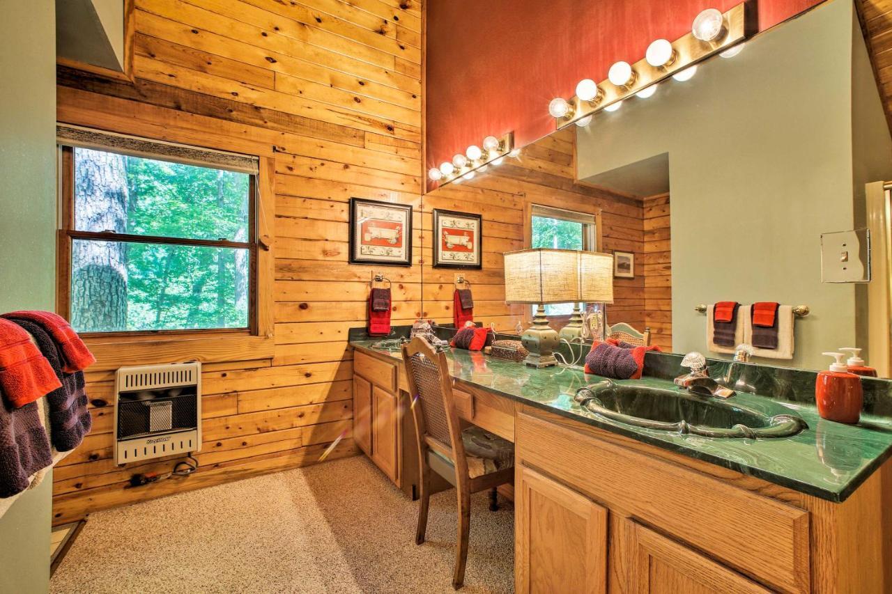 Secluded Studio With Deck About 8 Miles To Beaver Lake! Vila Eureka Springs Exterior foto